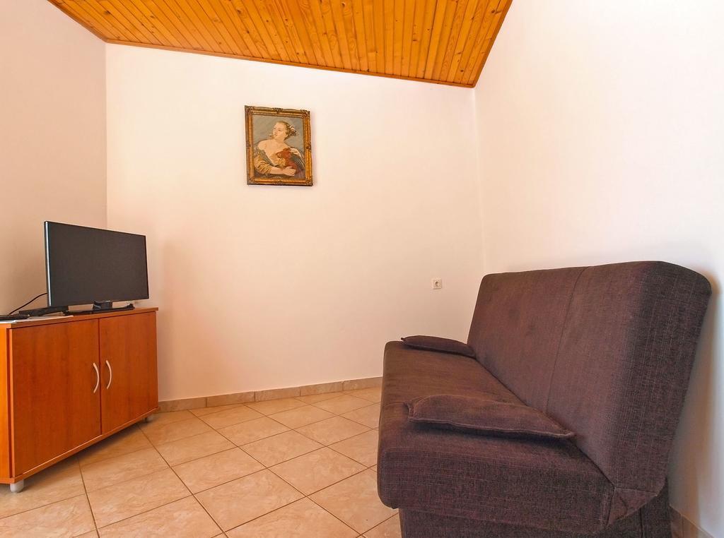 House Sandra 1430 Peresiji Luaran gambar