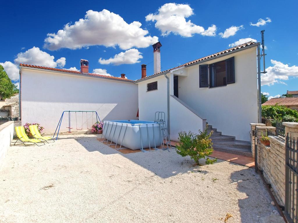 House Sandra 1430 Peresiji Luaran gambar
